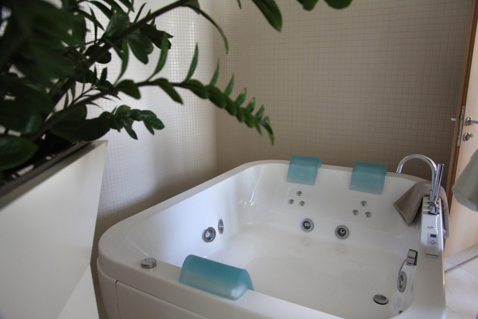 costco jacuzzi bath remodel cost